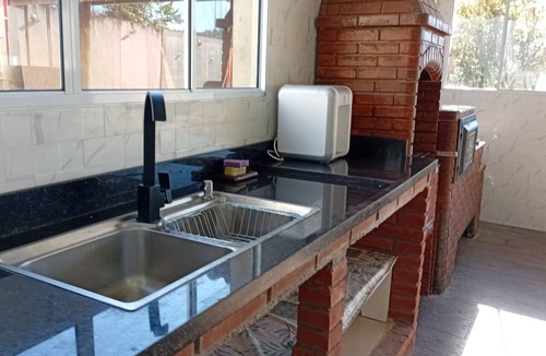 Chacaras Primavera House | Country house/mansion with pool, sports court, and jacuzzi; pets allowed. Best price in the region.