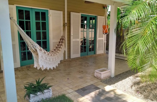 Rio Vermelho Sul House | Cozy Beach Chalet