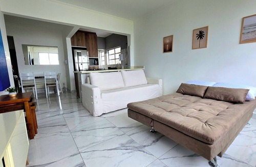 Embare Apartment | Cozy beachfront apartment in Embaré, pets allowed.
