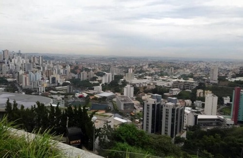 Palmeiras House | Cozy home with a privileged view in Belo Horizonte.