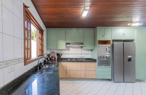 Recreio dos Bandeirantes House | Cozy house in a gated community, 5 minutes from Recreio Beach, Rio de Janeiro.