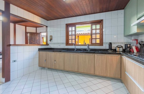Recreio dos Bandeirantes House | Cozy house in a gated community, 5 minutes from Recreio Beach, Rio de Janeiro.