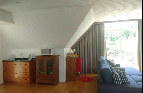 Campos do Jordao Cottage | Cozy house in a mountain condominium.