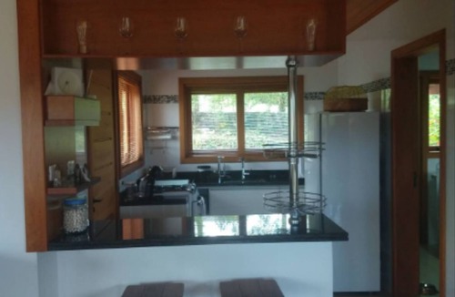 Campos do Jordao Cottage | Cozy house in a mountain condominium.