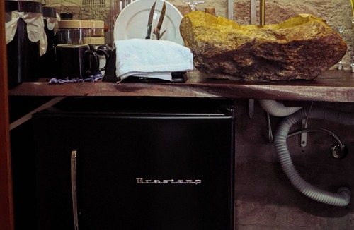 Condor House | Cypress County - Hobbit Themed Lodging