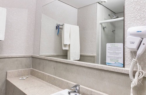 Parque Sao Paulo Hotel | Days Inn By Wyndham Cascavel
