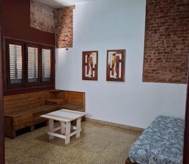 Pergamino House | De Paso Pergamino