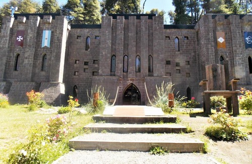 Angostura Hotel | Del Caballero Castillo Hotel