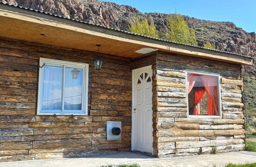 El Chalten Cabin | Delightful 1-bedroom cabin in charming El Chalten getaway