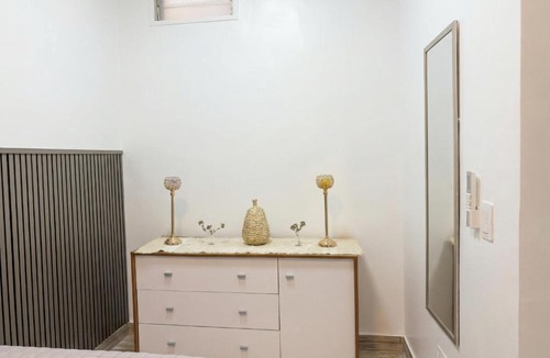 Florida Apartment | Departamento equipado en Vicente López para 3 personas Ideal River Plate ,Tecnópolis ,100 metros del tren