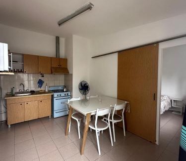 San Rafael Apartment | Departamento limón