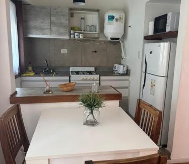 La Plata Apartment | Departamento luminoso con balcón
