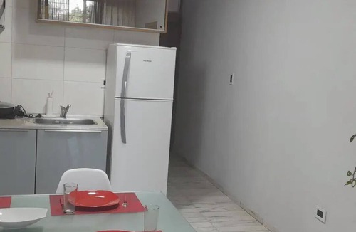 Mendoza City Center Apartment | Departamento temporal ubicado frente al Parque Central de la Ciudad de Mendoza.