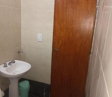 Robles Department Apartment | Descanso Perfecto Ruta 34, Wifi, Cochera e Ideal para Viajeros, 3 personas