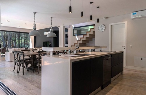 Carilo House | Designer house for 12 in the heart of Carilós woods