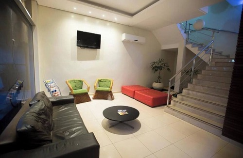Altamira Hotel | Downtown Executive Room | Free Breakfast & Parking | 0.2 Miles to Shopping Hub