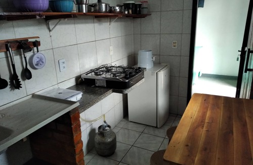 Aguas Belas Ski Chalet | ECONOMIC CHALET WITH BBQ (with swimming pool in the condominium)
