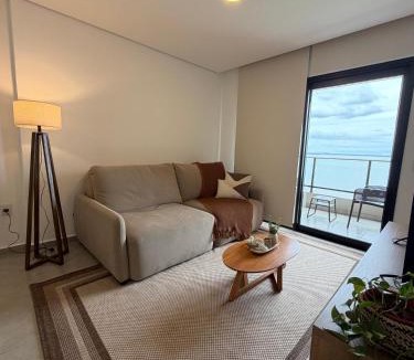 Encarnacion Apartment | Edificio Paraná Playa Costanera, Apartamento de 1 Habitación, vista frontal al Rio con parking y Amenities!