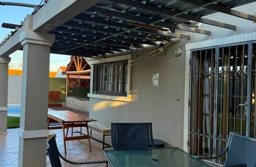 Mendoza City Center House | El encuentro residence Capital grill barbecue grill garage swimming pool and barbecue area