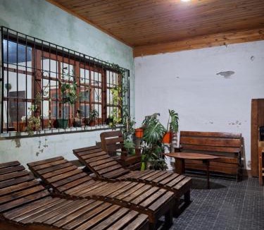 San Antonio House | EL ESTABLO - Casa de Campo Vacacional con pileta privada - Jujuy