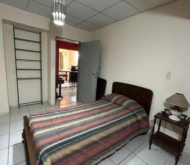 Parana Apartment | El jardín de Sarobe, Depto completo con estacionamiento