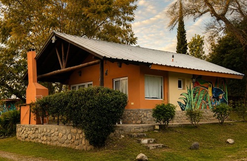 Vaqueros Cottage | El Tucán Cabin Nature and Tranquility Near Salta
