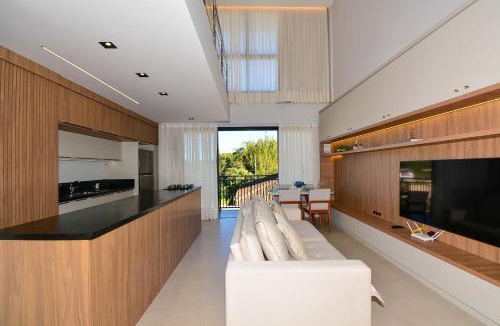 Lagoa da Conceicao Apartment | Elegante Loft na Lagoa da Conceição - LDI006