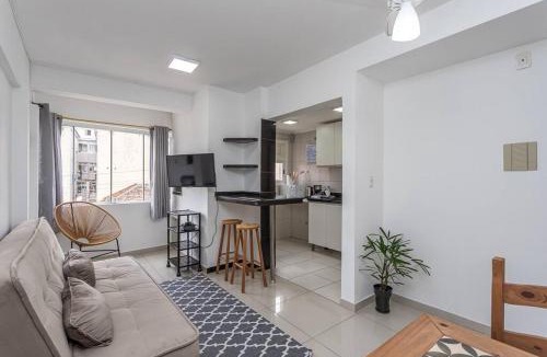 Cidade Baixa Apartment | Ensolarado e iluminado!