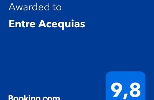 Colonia Alvear House | Entre Acequias