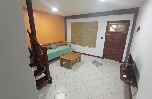 Luis Guillon Apartment | Escala Ezeiza - Departamento Familiar amplio con cochera