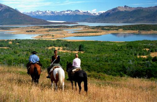 Macrozona Bahia Redonda y Primeros Faldeos House | Estancia Nibepo Aike