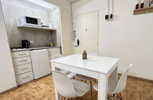 Retiro Apartment | Estudio con Encanto: Patio Luminoso