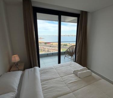Encarnacion Apartment | Exclusiva Vista Directa a la Playa San José Depto de 2 Habitaciones en Vivo Costanera en el último piso con parking!