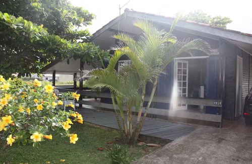 Guaratuba Apartment | FACING THE SEA literally