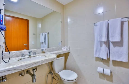 Vila Hortolandia Hotel | Family-Friendly Stay | Free Breakfast & Pool | Near Jardim Botânico