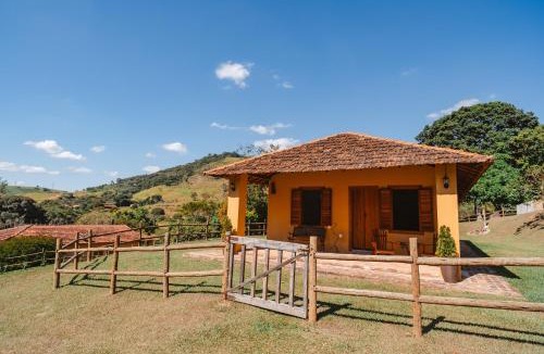 Braganca Paulista House | Fazenda Histórica de Café com Lagos, Cavalos e Trilhas