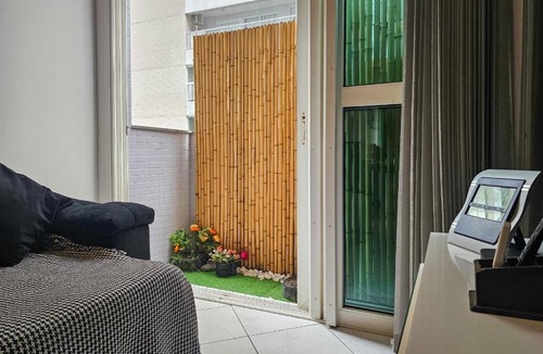 Gonzaga Apartment | Flat em Santos no Gonzaga a três quadras da praia