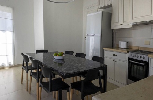 Macrozona Meseta Cerro Calafate Apartment | Fliphaus + Beruti 2300 - Lux 3 Bd Penthouse