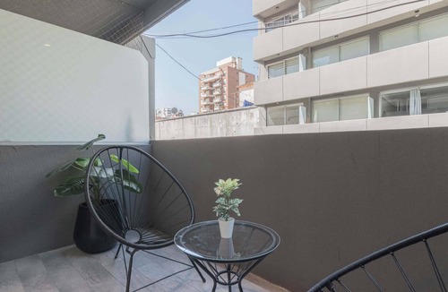 Constitucion Apartment | Fliphaus + Tacuari 1100 - 3 pax Loft in San telmo