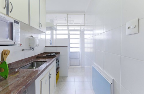 Santa Cecilia Apartment | Fully furnished apartment near Higienópolis Shopping Mall.