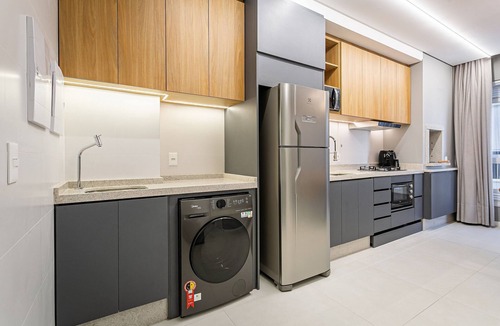 Florianopolis Apartment | Gastronomy | Commerce | Pool #TRINA04