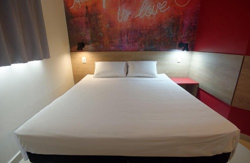 Franca Hotel | Golden Tower Express Franca by Fênix Hotéis