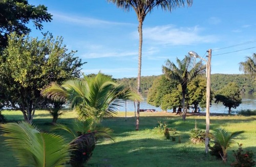 Silves House | Guesthouse facing Silves, 5 minutes from the bus terminal, with river access.