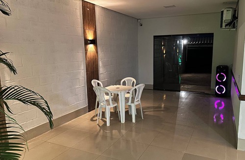 Mato Verde House | Guesthouse with pool and gourmet area, great location.