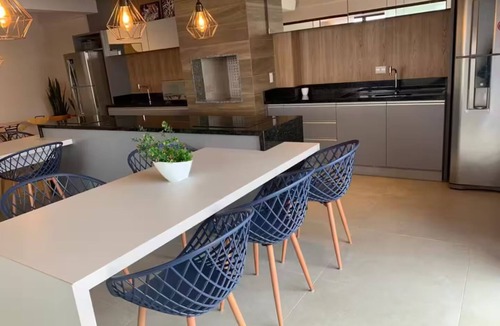 Mossungue Apartment | Gym, laundry, hot/cold air, Smart TV
