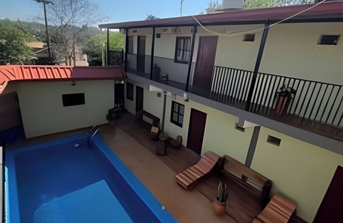 Zona Granja Apartment | Habitación 5 Pax - Con piscina y garage.