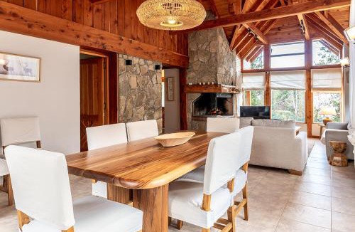 Angostura House | Happy Host Patagonia - La Gurisa
