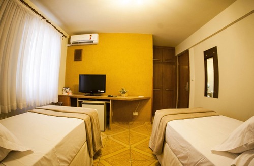 Zona 01 Hotel | Harbor Self Cidade Verde