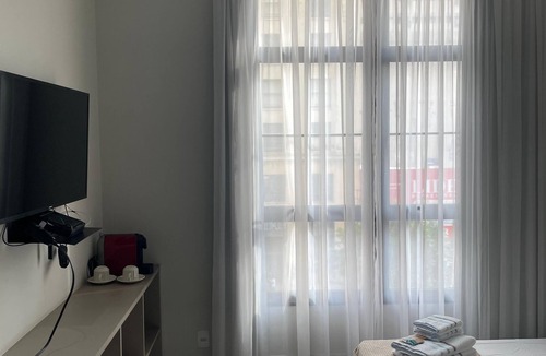 Santa Ifigenia Apartment | Historic center of Sao Paulo, 3 minutes from the Estaçao da Luz, access to the airport.