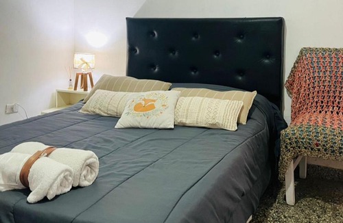 Tristan Suarez House | HOSPEDAJE "La Catalina" Ubicada a 15 minutos del Aeropuerto de Ezeiza con Estacionamiento Gratis-Cancelacion Gratis -Desayuno Gratis -Parking Gratis-Se Paga al Ingresar
